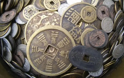 开封河滩发现古币大量市民寻宝真的假的2