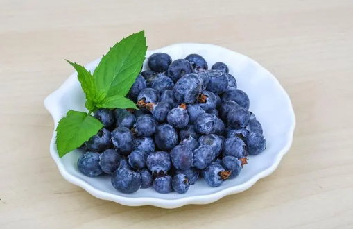 蓝莓吃了大便会变黑吗3