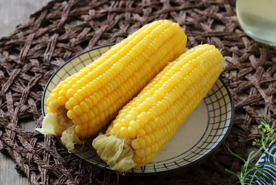 甜玉米可以直接生吃嗎