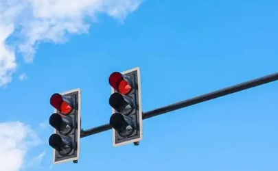 新版红绿灯取消读秒是为什么