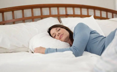 睡前刷手机会降低夜间睡眠质量吗