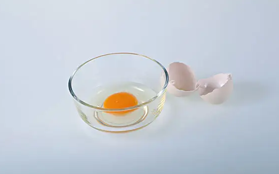 土鸡蛋的蛋黄越黄越好吗1