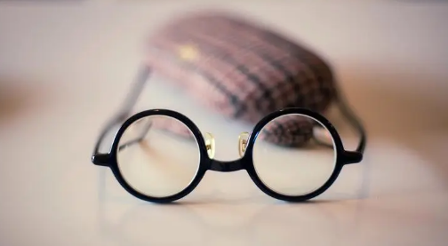 配眼镜|在网上配的眼镜怎么知道度数合适吗