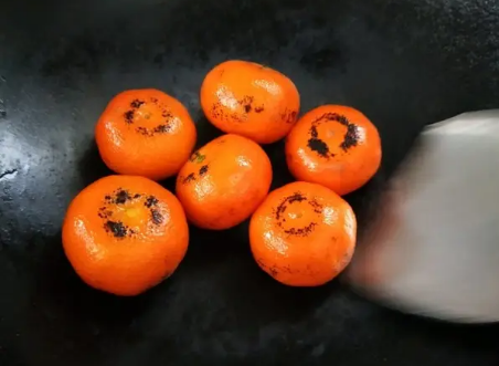 烤橘子可以用微波炉烤吗2
