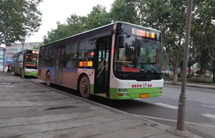 2023武汉春节期间公交车正常运行吗3