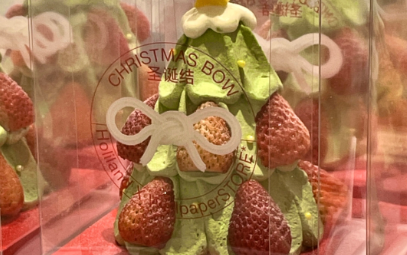 好莱坞圣诞草莓塔蛋糕有多大很多人都是她的忠实粉丝