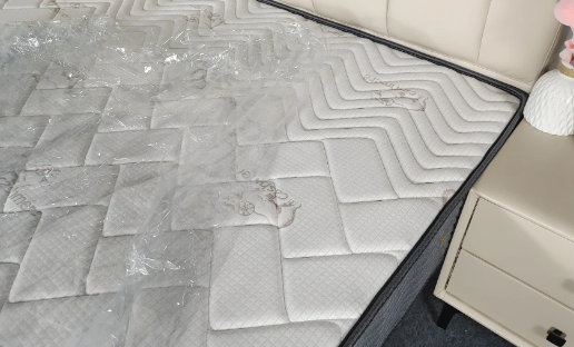 新床垫塑料膜不拆会有甲醛吗-床垫塑料膜十年没撕有毒吗