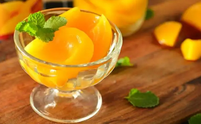 吃黄桃罐头可以治感冒吗