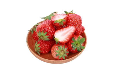 草莓不能和什么一起吃
