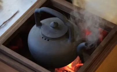 围炉煮茶用木材烧可以吗