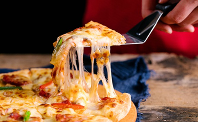 披萨拉丝的东西是奶酪还是芝士