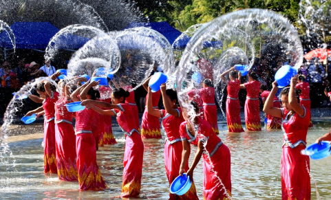 2023年泼水节是傣族新年吗3