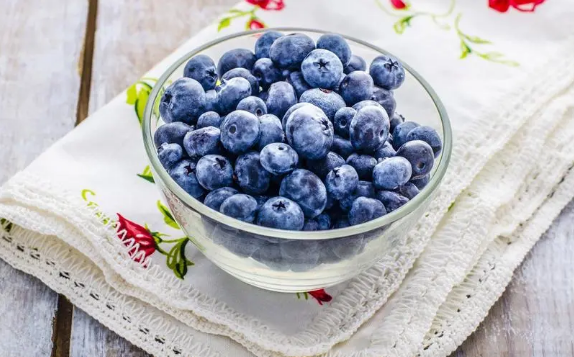 每天吃蓝莓能不能控制近视3