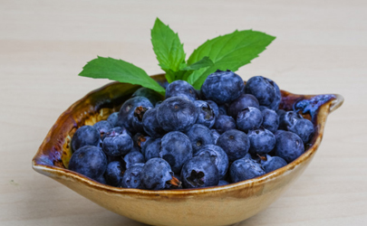 蓝莓里面有籽是正常的吗