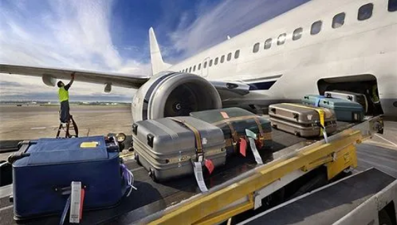 26寸的行李箱飞机托运大概多少钱3