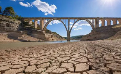 上半年大旱下半年是不是大涝2023