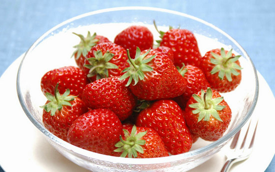 车厘子和草莓哪个含糖量高3