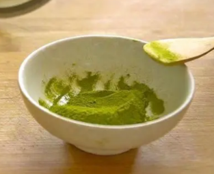 抹茶粉泡水喝有什么功效与作用4