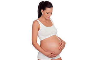 孕妇肚皮紧绷是怎么回事 孕妇肚子大小和什么有关