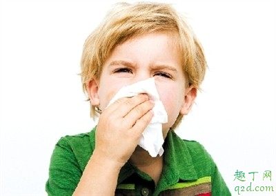 男孩擤鼻涕不当导致中耳炎 如何正确擤鼻涕