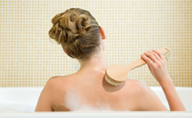 频繁洗澡会导致皮肤癌 如何预防皮肤癌