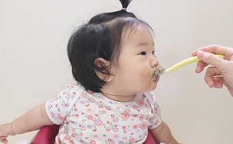 婴儿米粉过敏什么症状 婴儿米粉和米糊有什么不一样