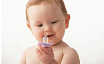 宝宝长时间用安抚奶嘴对牙齿不好吗 婴儿使用安抚奶嘴有什么好处和坏处