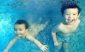 宝宝什么时候可以学游泳 宝宝多大学游泳合适