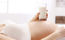 孕妇奶粉一般喝到几月份 怀孕期间喝奶粉还要吃叶酸吗