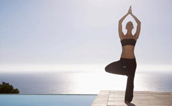 来例假练瑜伽对身体有影响吗 经期适合做什么瑜伽