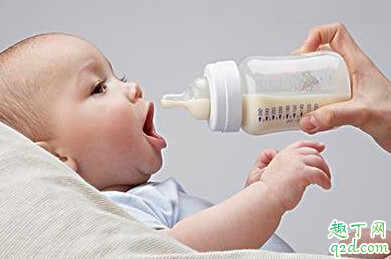 婴儿呛奶怎么办 预防呛奶的方法