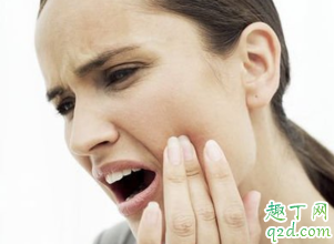 口腔溃疡是什么原因 口腔溃疡有什么方法可以治疗